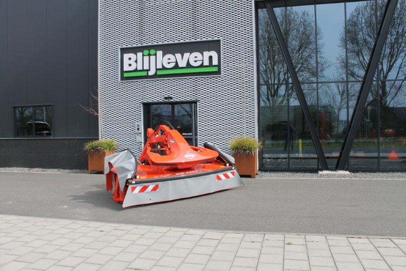 Kuhn frontmaaier